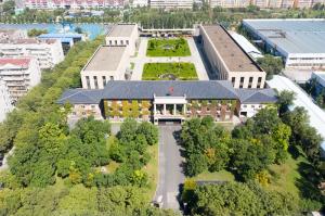 技術常新，高遠長行